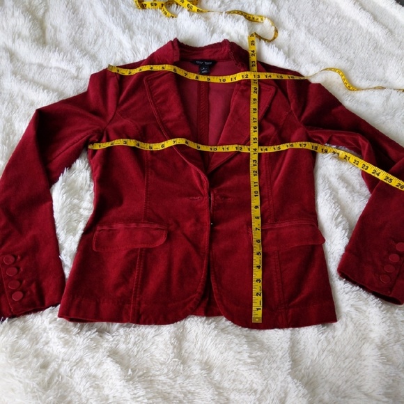 SOLD WHITE HOUSE BLACK MARKET BLAZER VELVET RED - Picture 7 of 8